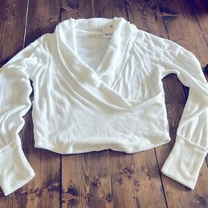 Free people white sweater brand new still has tags